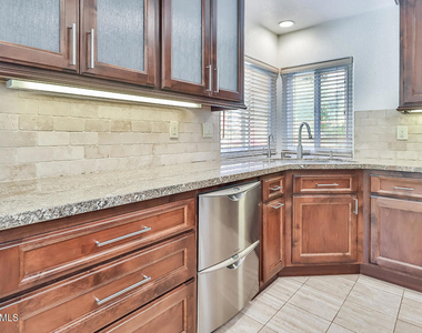 5618 Silver Valley Avenue - Photo Thumbnail 11
