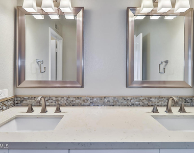 5618 Silver Valley Avenue - Photo Thumbnail 43