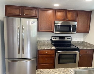 43376 Cook Street - Photo Thumbnail 2