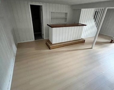 345 Walton Street - Photo Thumbnail 30
