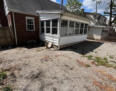 345 Walton Street - Photo Thumbnail 26