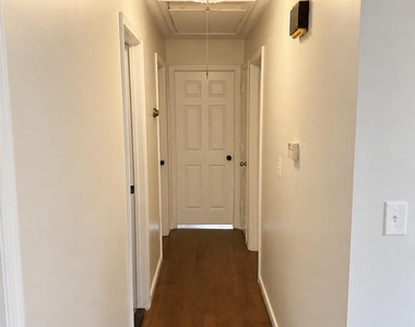 11 Ethan Circle - Photo Thumbnail 5