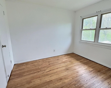 46 N Gilmore Boulevard - Photo Thumbnail 11
