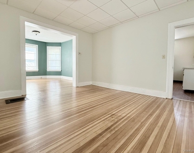 505 Prospect Avenue - Photo Thumbnail 4