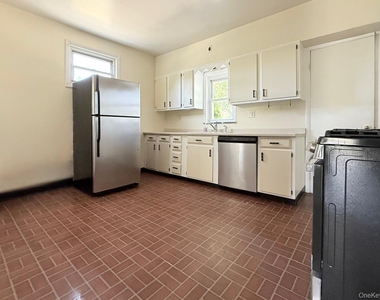 505 Prospect Avenue - Photo Thumbnail 11
