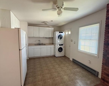 1667 Monroe Bay Circle - Photo Thumbnail 9