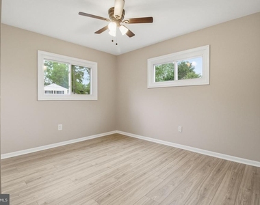 13206 Staggs Court - Photo Thumbnail 12
