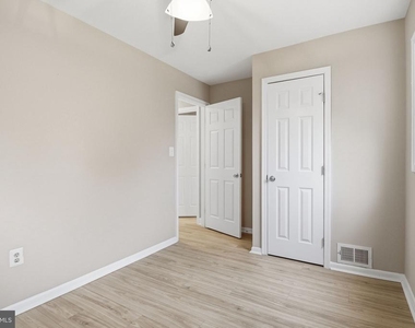 13206 Staggs Court - Photo Thumbnail 15