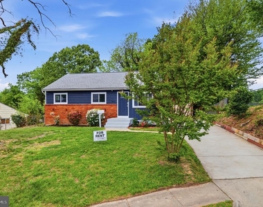 13206 Staggs Court - Photo Thumbnail 2