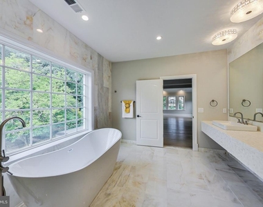 3104 Sleepy Hollow Road - Photo Thumbnail 24