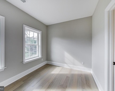 3104 Sleepy Hollow Road - Photo Thumbnail 54