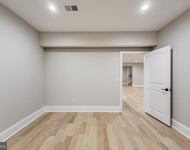 3104 Sleepy Hollow Road - Photo Thumbnail 75