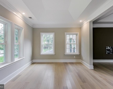 3104 Sleepy Hollow Road - Photo Thumbnail 25