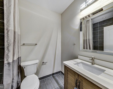 3104 Sleepy Hollow Road - Photo Thumbnail 64