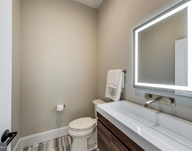 3104 Sleepy Hollow Road - Photo Thumbnail 44
