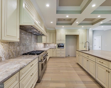 3104 Sleepy Hollow Road - Photo Thumbnail 12
