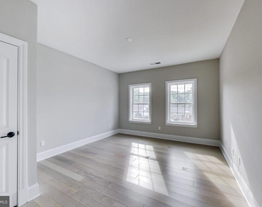 3104 Sleepy Hollow Road - Photo Thumbnail 39