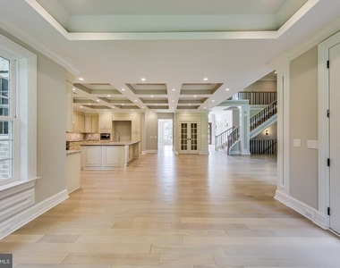 3104 Sleepy Hollow Road - Photo Thumbnail 7