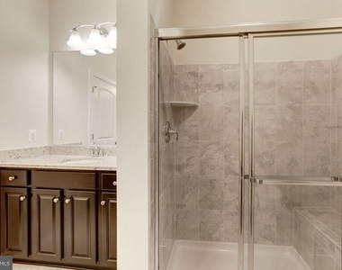13740 Endeavour Drive - Photo Thumbnail 13