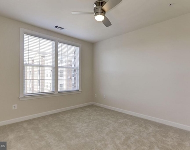 13740 Endeavour Drive - Photo Thumbnail 14