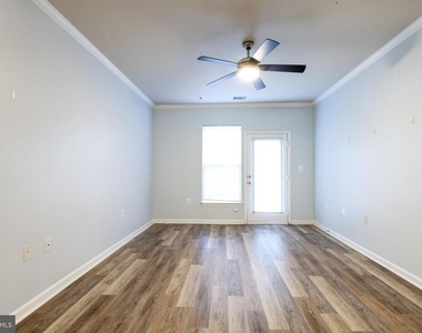 5123 Travis Edward Way - Photo Thumbnail 2