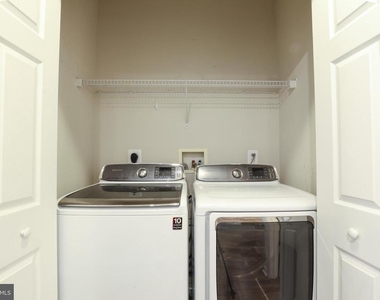5123 Travis Edward Way - Photo Thumbnail 15