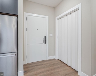 4432 Wingate Street - Photo Thumbnail 2