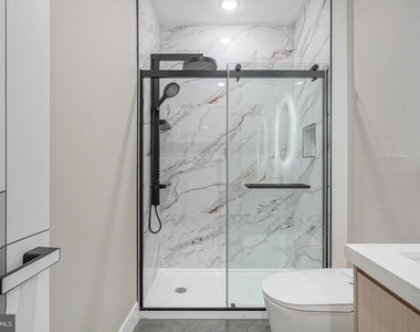 4432 Wingate Street - Photo Thumbnail 27