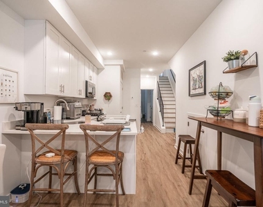 2613 Federal Street - Photo Thumbnail 4