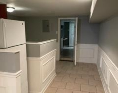 1914 W Berks Street - Photo Thumbnail 11