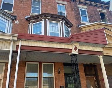 1914 W Berks Street - Photo Thumbnail 1