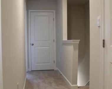 157 Mazzeo Drive - Photo Thumbnail 11