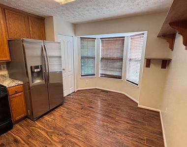 9805 Doubletree Terrace - Photo Thumbnail 17