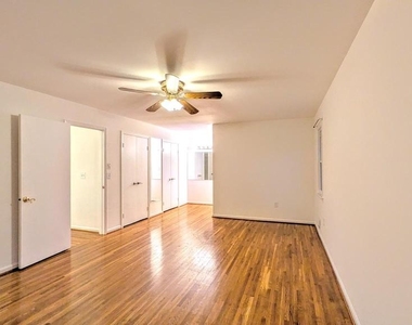 8835 Tuckerman Lane - Photo Thumbnail 10