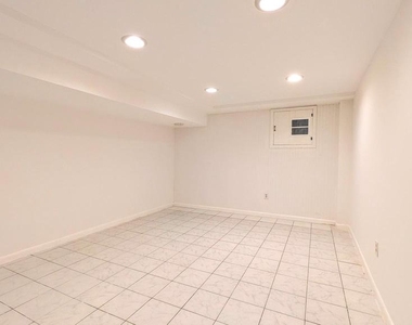 8835 Tuckerman Lane - Photo Thumbnail 18