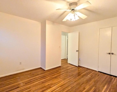 8835 Tuckerman Lane - Photo Thumbnail 13