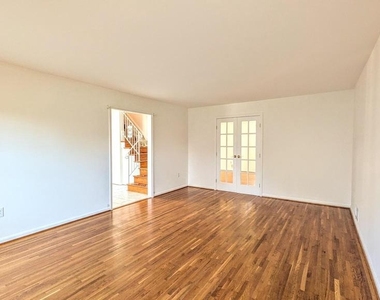 8835 Tuckerman Lane - Photo Thumbnail 4