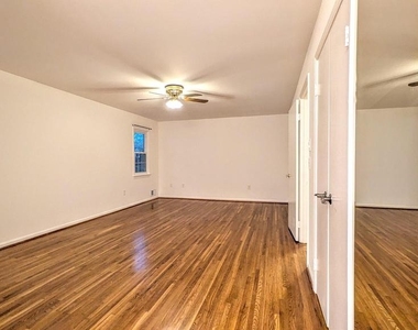 8835 Tuckerman Lane - Photo Thumbnail 9