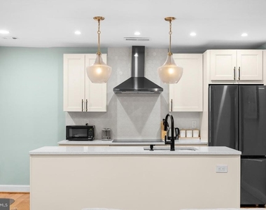 9820 Georgia Avenue - Photo Thumbnail 4