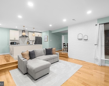 9820 Georgia Avenue - Photo Thumbnail 1