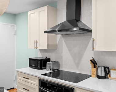 9820 Georgia Avenue - Photo Thumbnail 9