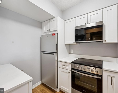 5809 Nicholson Lane - Photo Thumbnail 4