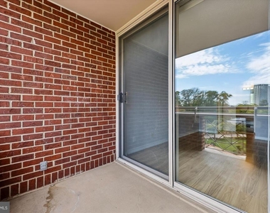 5809 Nicholson Lane - Photo Thumbnail 32