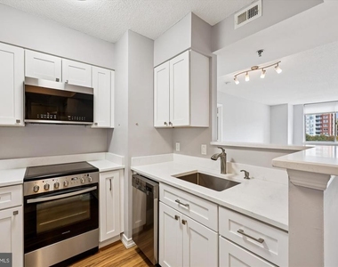 5809 Nicholson Lane - Photo Thumbnail 3