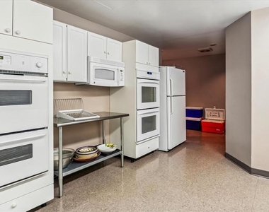5809 Nicholson Lane - Photo Thumbnail 43