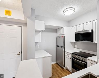 5809 Nicholson Lane - Photo Thumbnail 7