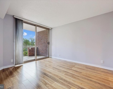 5809 Nicholson Lane - Photo Thumbnail 22