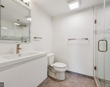 5809 Nicholson Lane - Photo Thumbnail 19