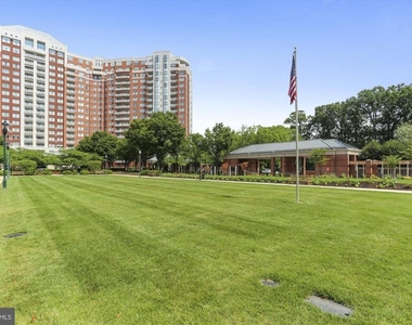 5809 Nicholson Lane - Photo Thumbnail 61