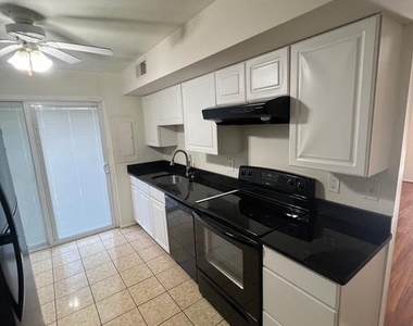 11225 Avalanche Way - Photo Thumbnail 5